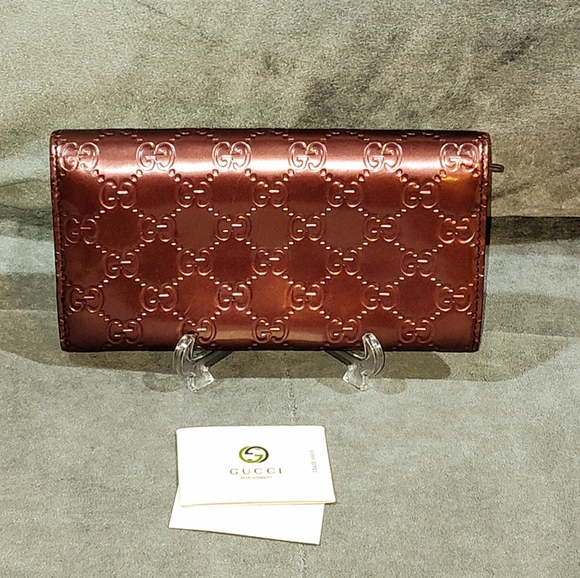 GUCCI SHINE GUCCISSIMA LOVELY HEART PLUM PATENT LEATHER CONTINENTAL LONG WALLET - Picture 8 of 17